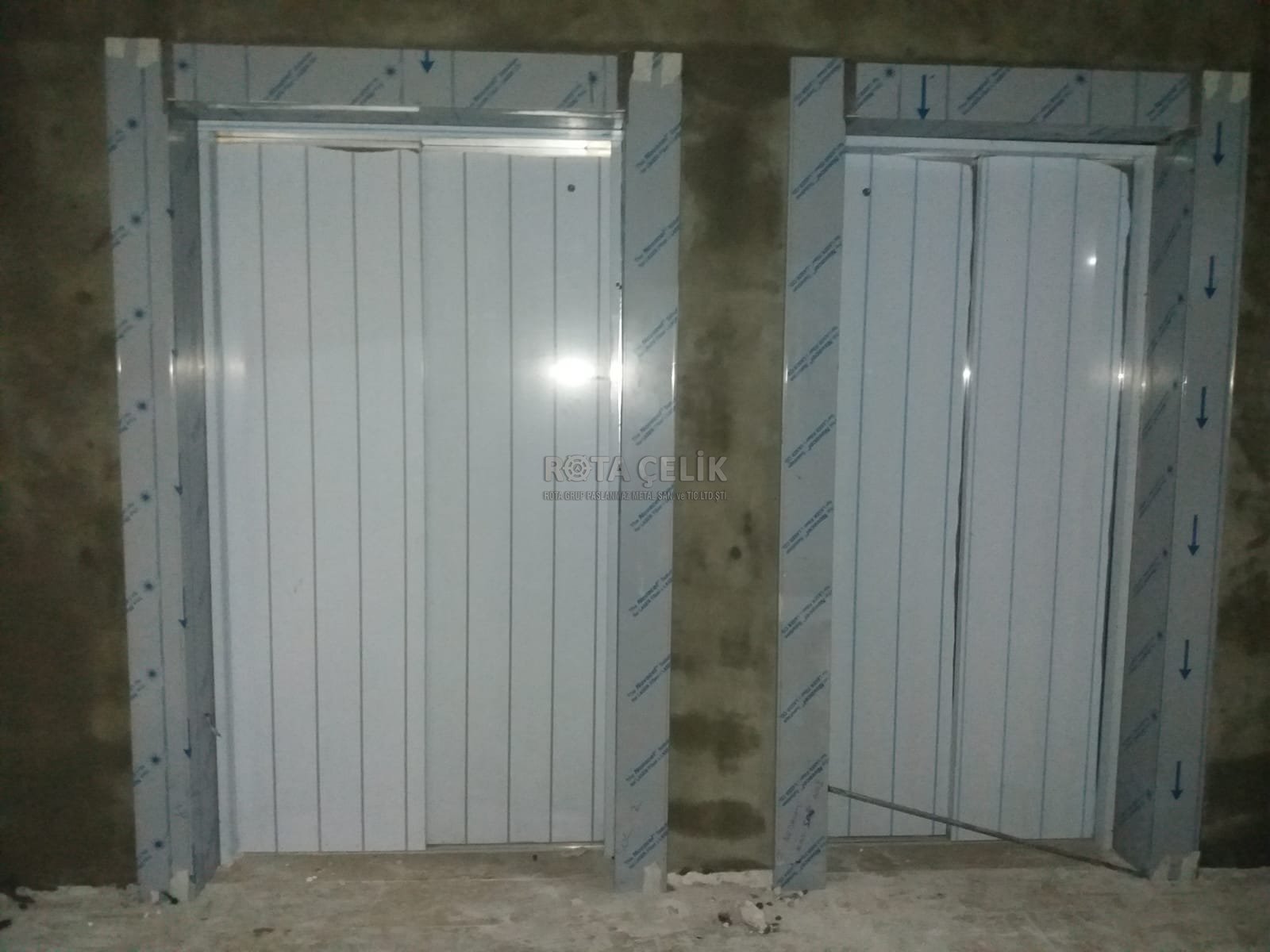 Stainless lift jambs