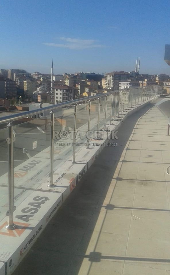 Stainless glass and spider railing