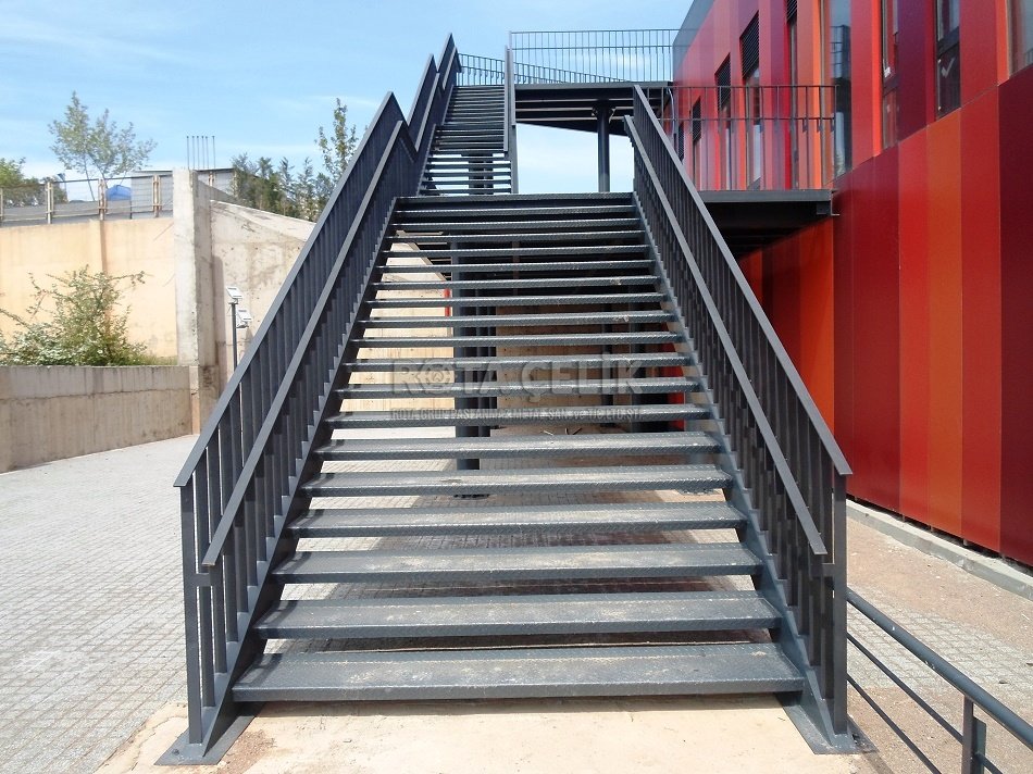 MESH Metal painted railing